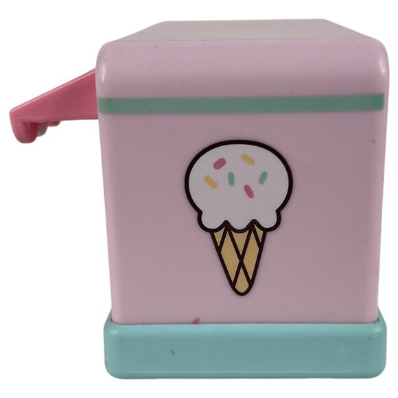 Pusheens Ice Cream Truck With vinyl Figurine Cat Box Summer 2021 Culturefly - Picture 5 of 12